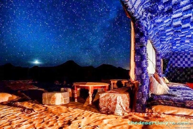 CELEBRERLA-NOUVELLE-ANNEE-DANS-LE-DESERT+Yoga-du-28 ou-31-Décembre-au-04-Janvier